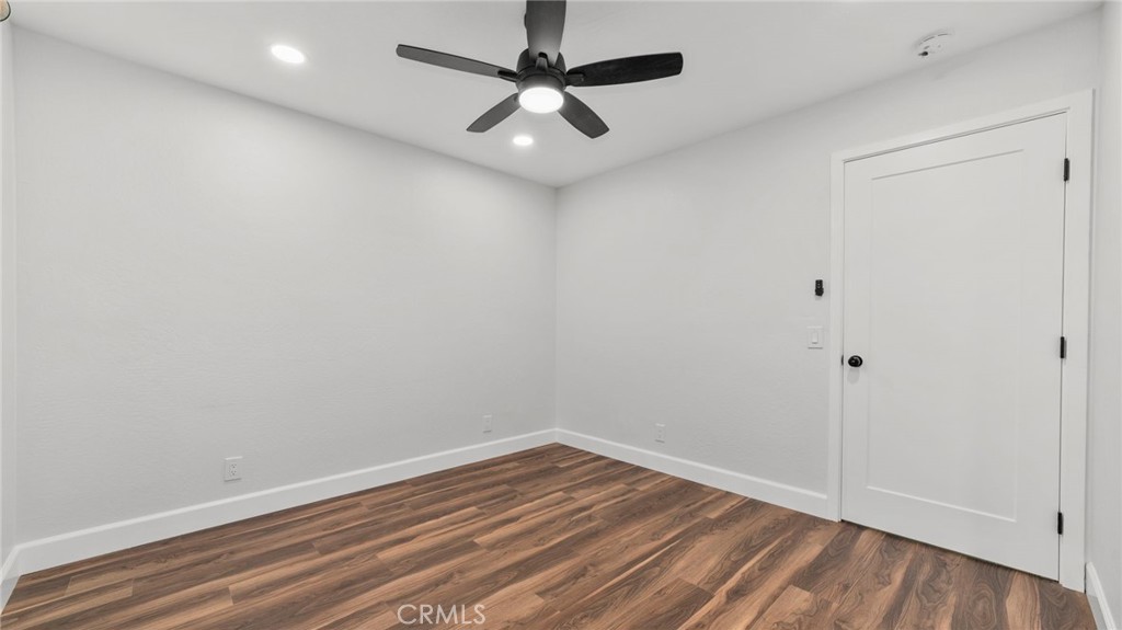 1726 Kings Road Vista, CA 92084 - Photo 33 of 66 Upstairs bedroom #4