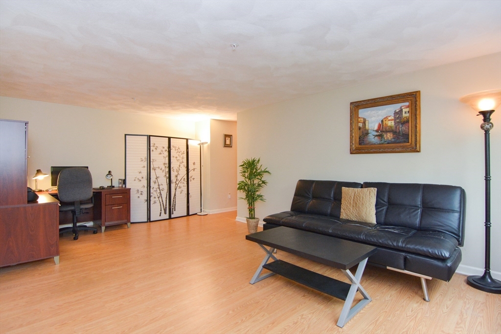 19 Fuller Road, Unit 5 Foxboro, MA 02035 - Photo 10 of 21 Gallery Image 10