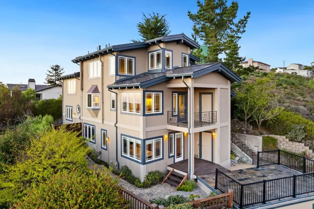 $2,575,000 | 107 Dolphine Avenue, El Granada, CA 94019