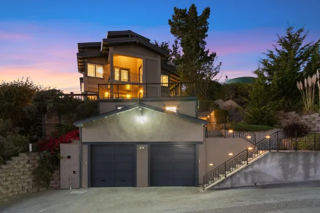 $2,575,000 | 107 Dolphine Avenue, El Granada, CA 94019