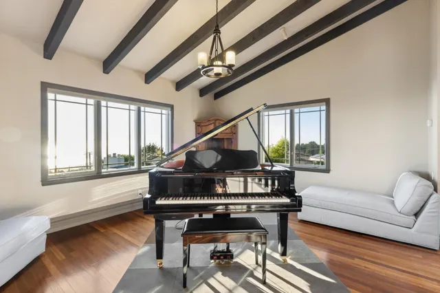 $2,575,000 | 107 Dolphine Avenue, El Granada, CA 94019