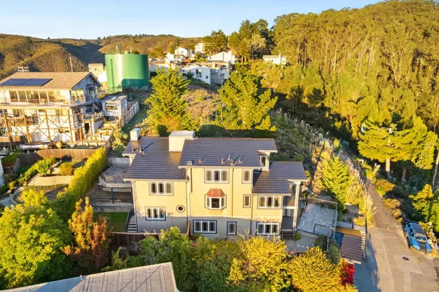 $2,450,000 | 107 Dolphine Avenue, El Granada, CA 94019