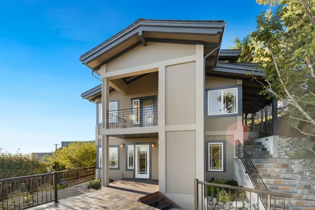 $2,450,000 | 107 Dolphine Avenue, El Granada, CA 94019