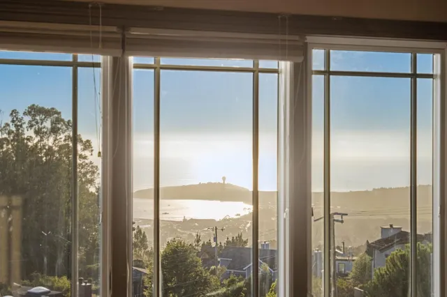 $2,575,000 | 107 Dolphine Avenue, El Granada, CA 94019