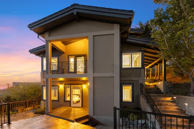 $2,575,000 | 107 Dolphine Avenue, El Granada, CA 94019