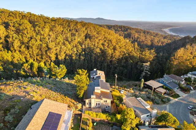 $2,575,000 | 107 Dolphine Avenue, El Granada, CA 94019