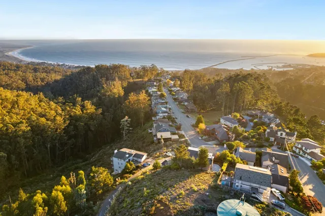 $2,450,000 | 107 Dolphine Avenue, El Granada, CA 94019