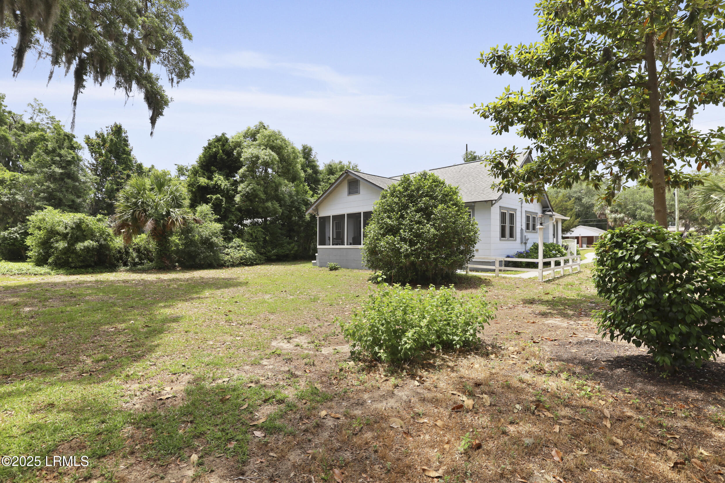 1413 Pigeon Point Road Beaufort, SC 29902 - Photo 65 of 74 img_4904