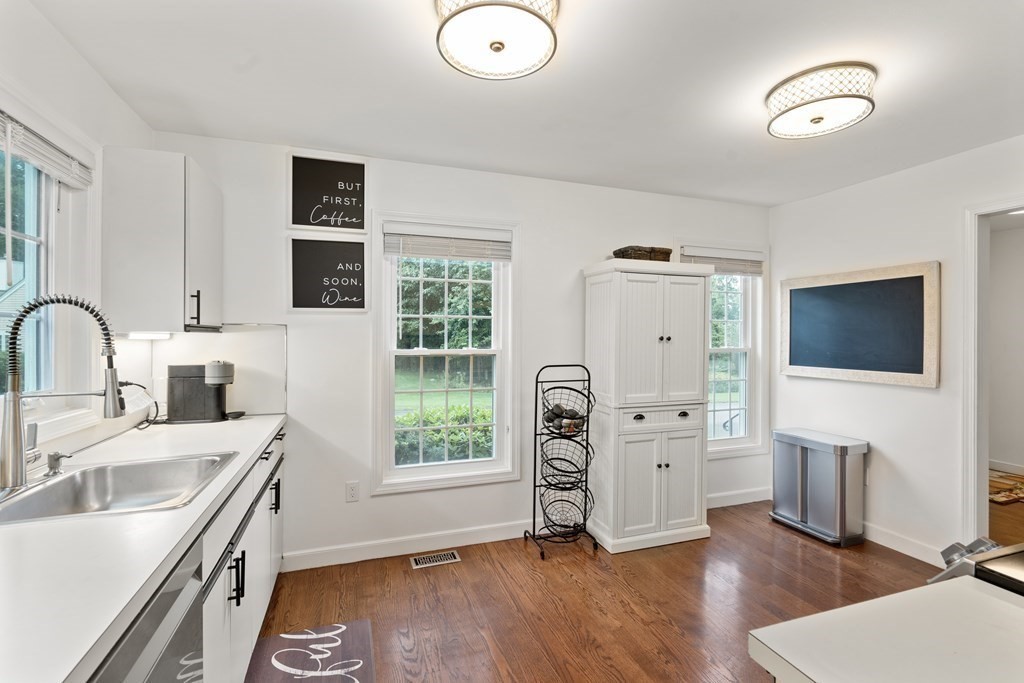 6 Preacher Road, Unit 6 Milton, MA 02186 - Photo 10 of 35 Gallery Image 10
