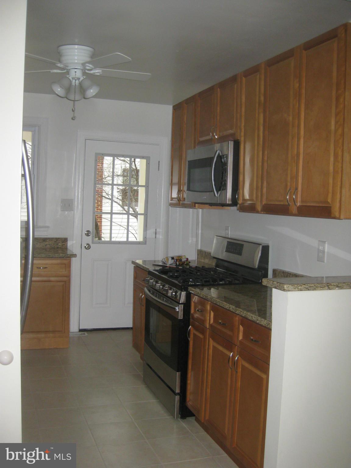 6516 Suitland Road Morningside, MD 20746 - Photo 3 of 17 Kitchen