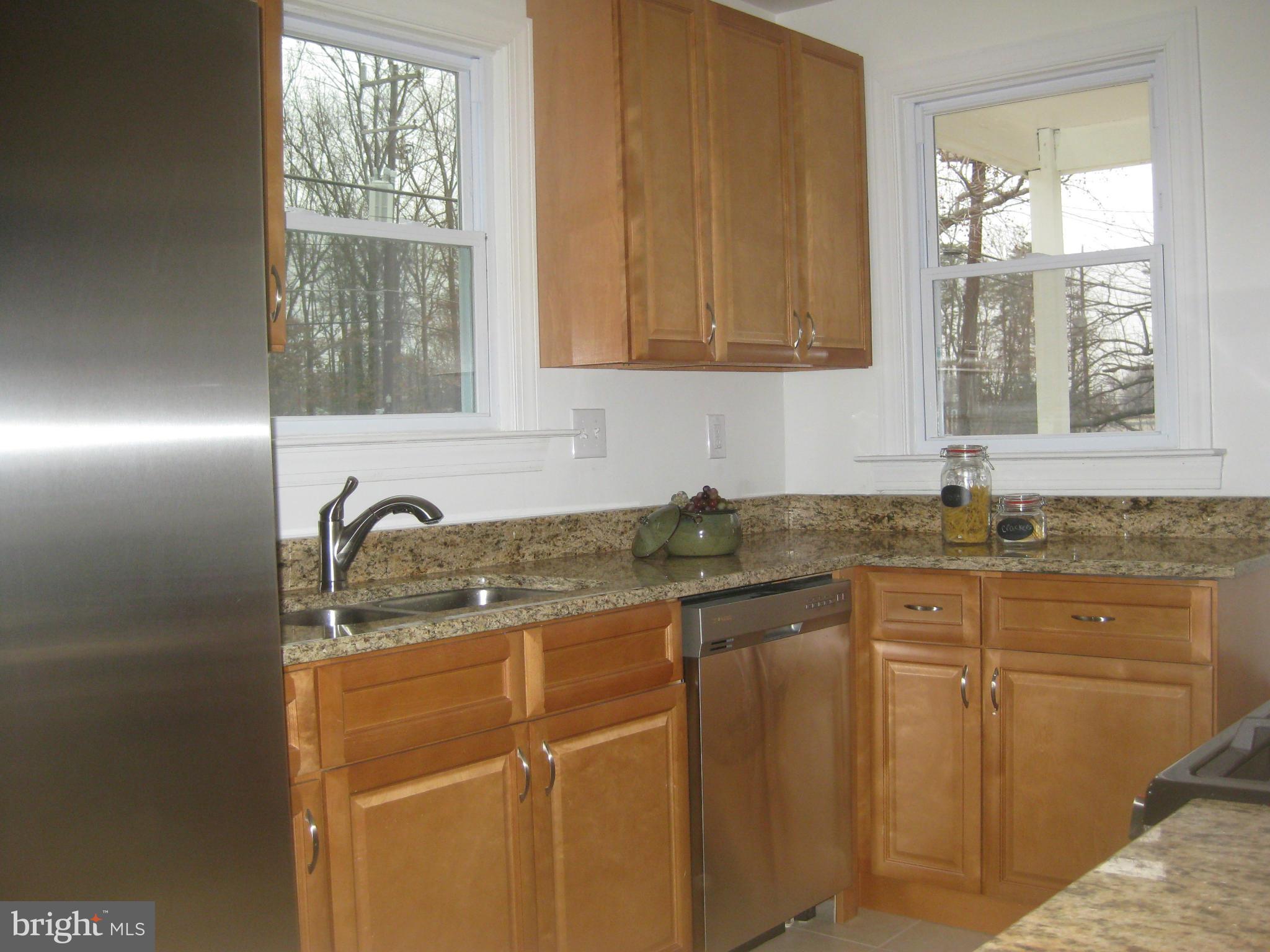 6516 Suitland Road Morningside, MD 20746 - Photo 5 of 17 Kitchen