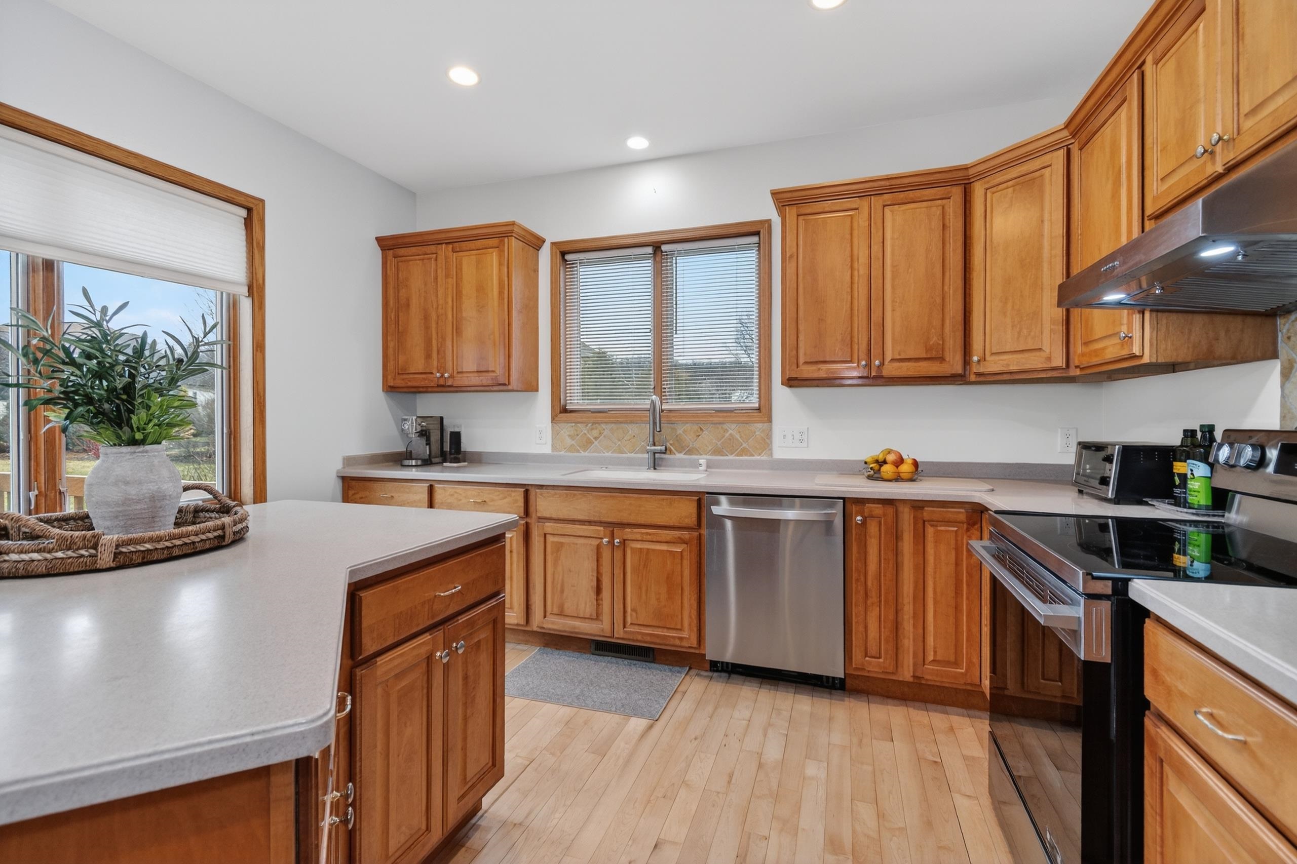 8701 Nelson Crossing Verona, WI 53593 - Photo 16 of 77