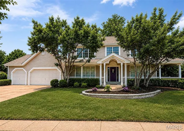 $699,900 | 9 Preston Ridge Court, Chesterfield, MO 63017