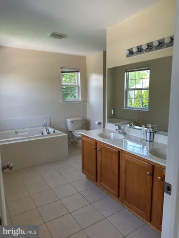 $3,000 | 310 West High Street, Unit A, Glassboro, NJ 08028