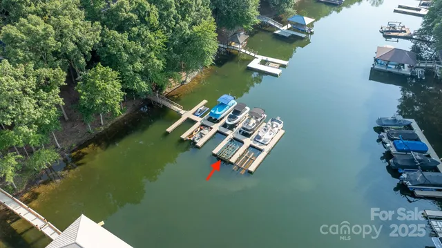 $300,000 | 0 Hawkes Bay Court, Unit 121, Denver, NC 28037