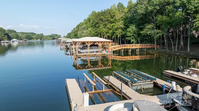 $300,000 | 0 Hawkes Bay Court, Unit 121, Denver, NC 28037