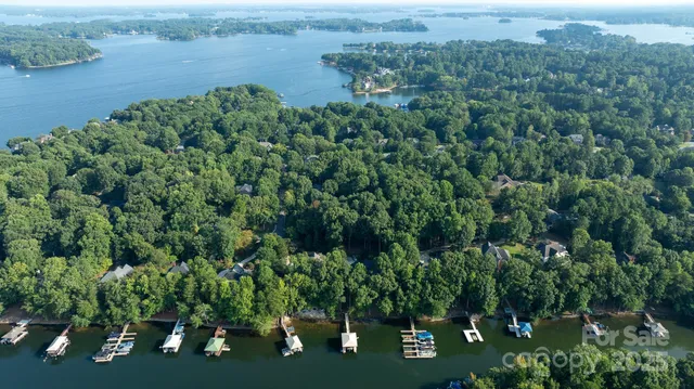 $300,000 | 0 Hawkes Bay Court, Unit 121, Denver, NC 28037