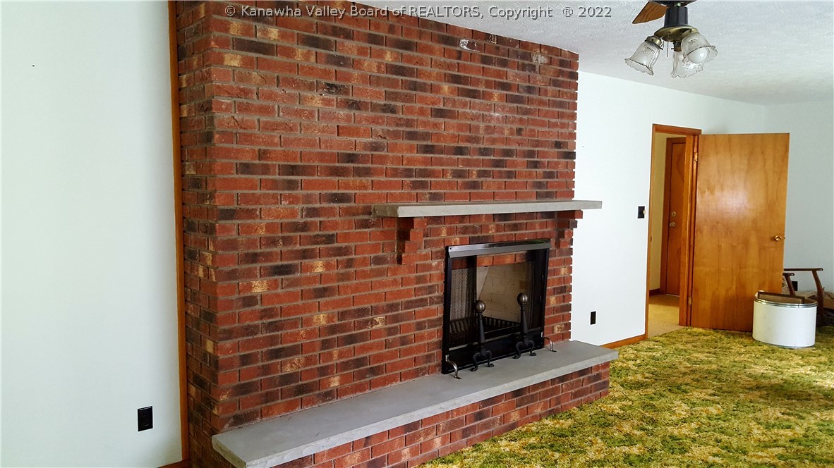 1522 Kaufmans Branch Road Elkview, WV 25071 - Photo 8 of 24 Gallery Image 8