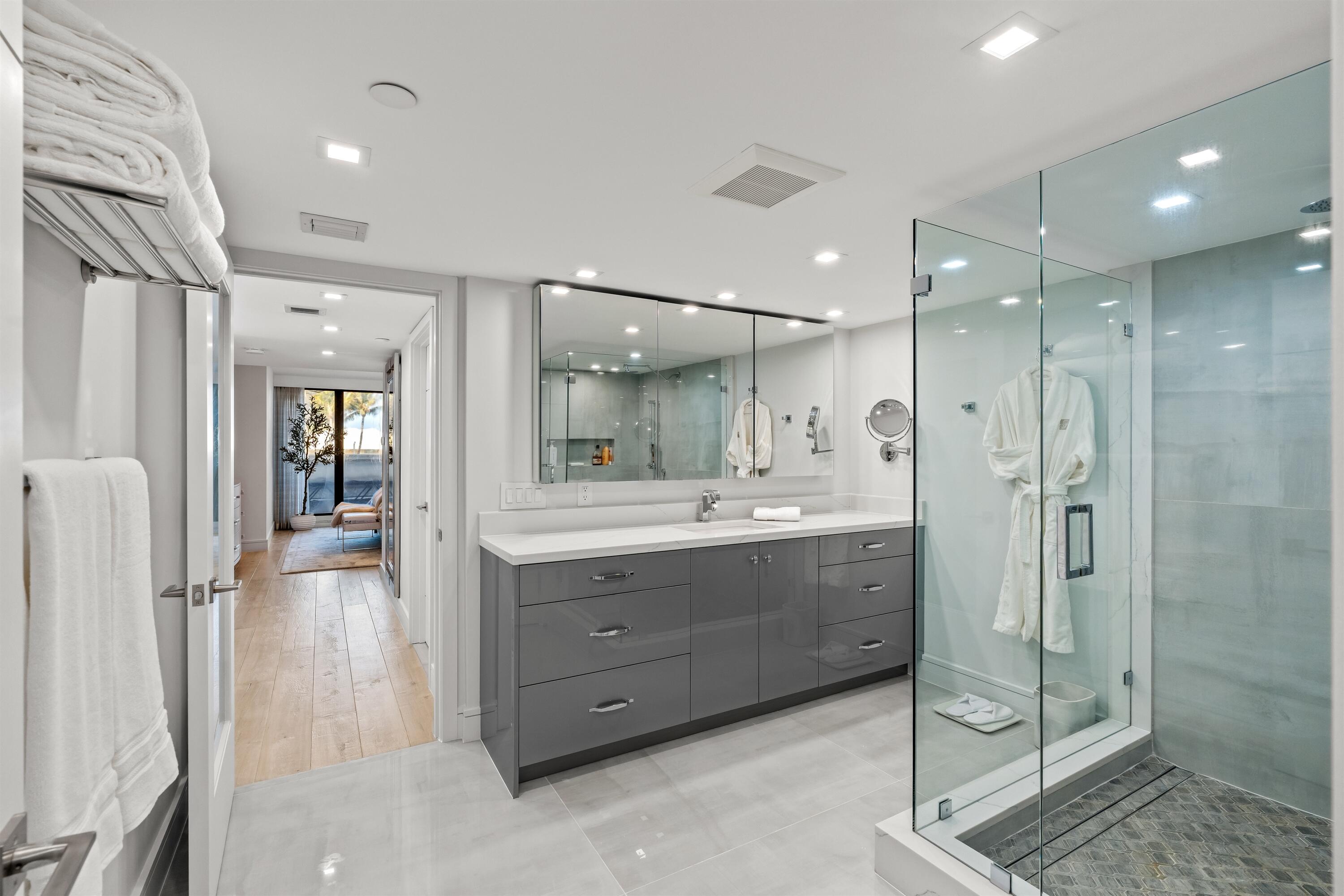 1400 South Ocean Boulevard, Unit N103 Boca Raton, FL 33432 - Photo 21 of 61 PRIMARY BATH