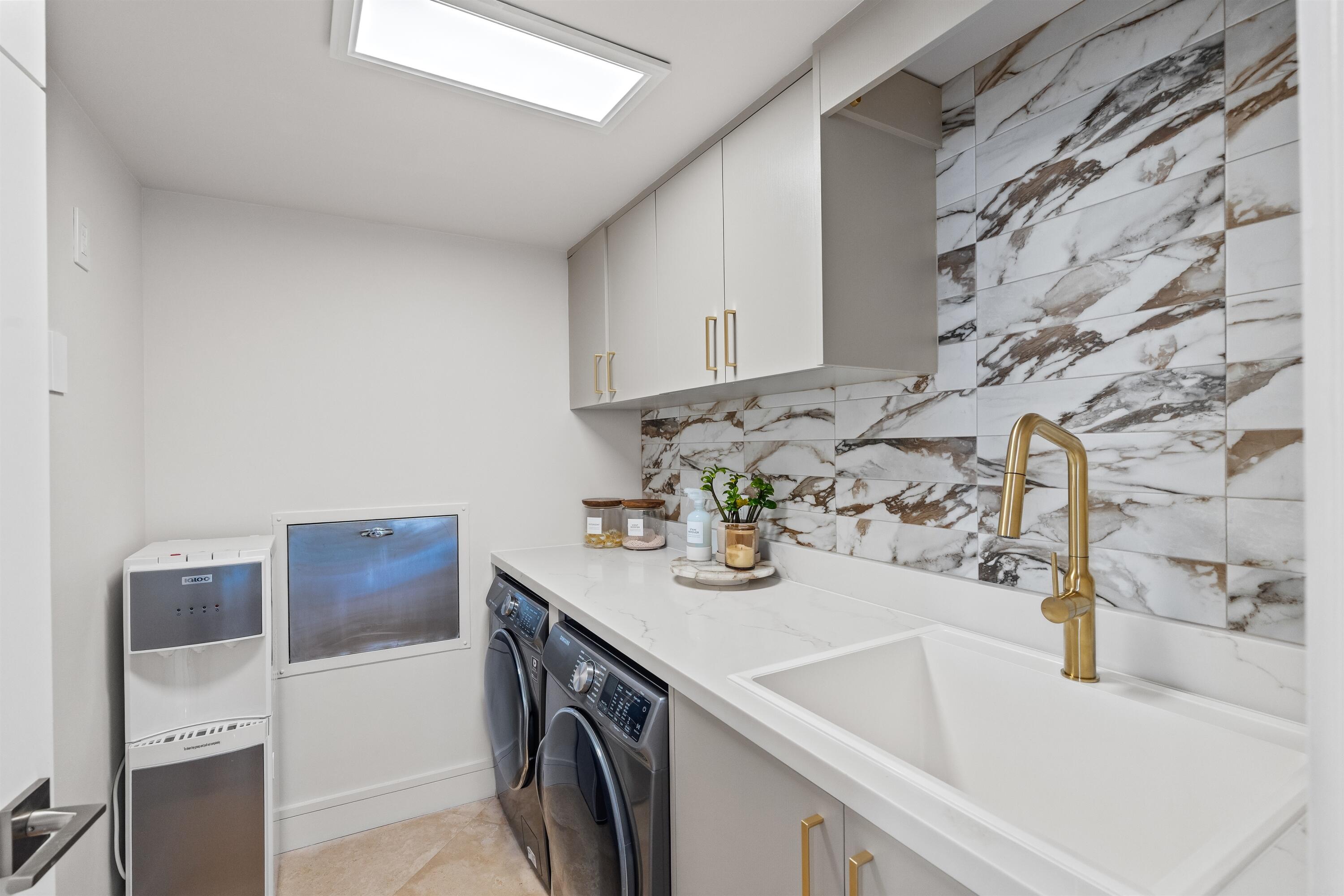 1400 South Ocean Boulevard, Unit N103 Boca Raton, FL 33432 - Photo 32 of 61 LAUNDRY