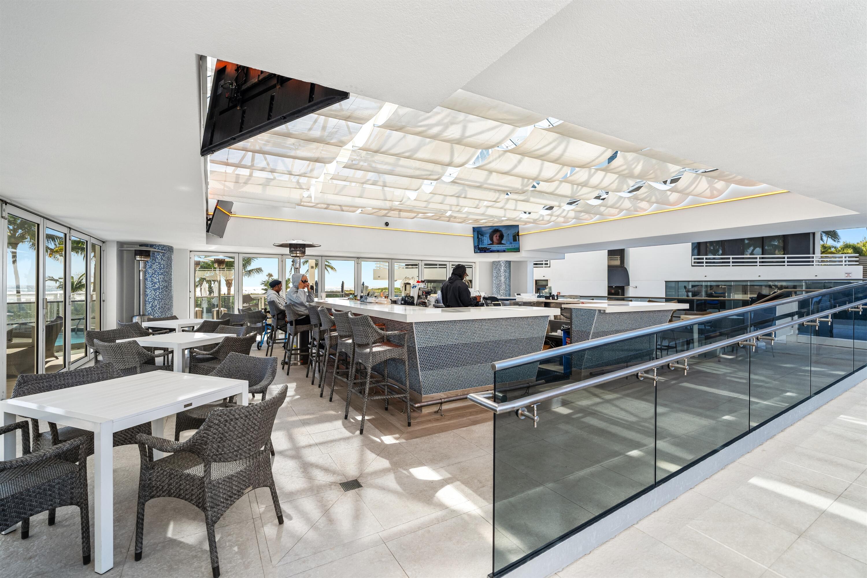 1400 South Ocean Boulevard, Unit N103 Boca Raton, FL 33432 - Photo 46 of 61 OCEANFRONT BAR