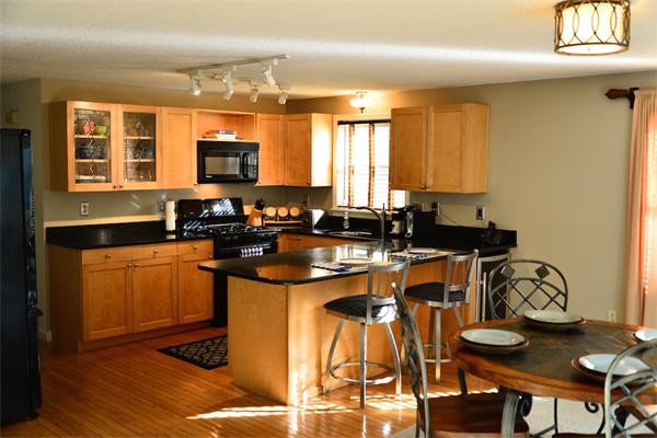 319 Fox Run Road, Unit 319 Hudson, NH 03051 - Photo 3 of 14