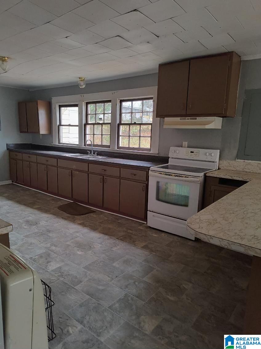 222 Ash Avenue Bessemer, AL 35020 - Photo 3 of 8