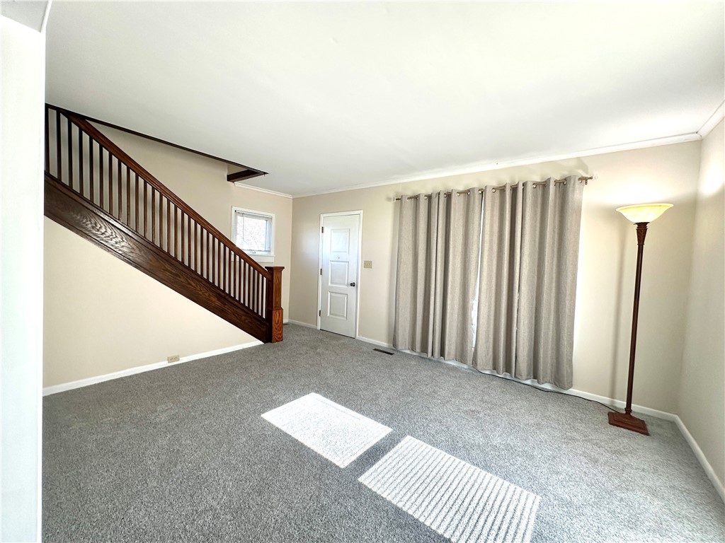 328 Commerce Street Corning, NY 14830 - Photo 4 of 34