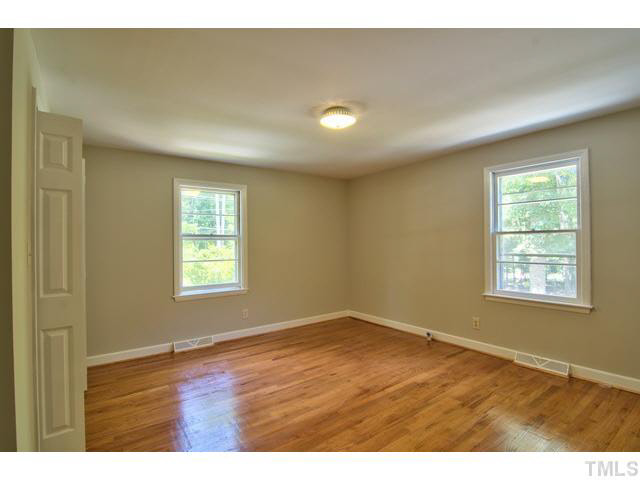 4219 Kerley Road Durham, NC 27705 - Photo 9 of 25 Gallery Image 9