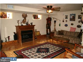 2831 Rhawn Street Philadelphia, PA 19152 - Photo 9 of 12 Family Room