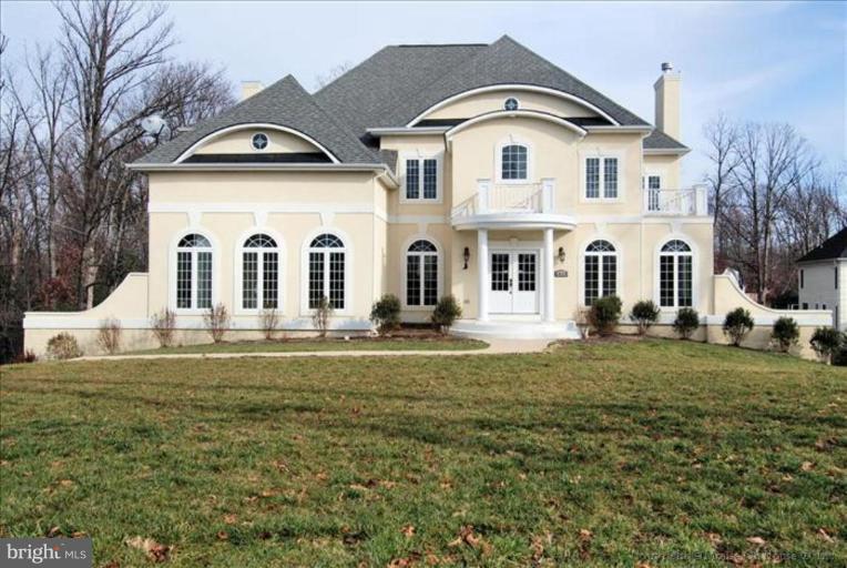 3517 West Ox Road Fairfax, VA 22033 - Photo 1 of 30 Exterior (Main)