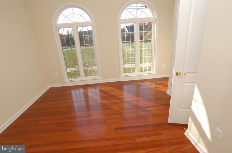3517 West Ox Road Fairfax, VA 22033 - Photo 7 of 30 Bedroom #2