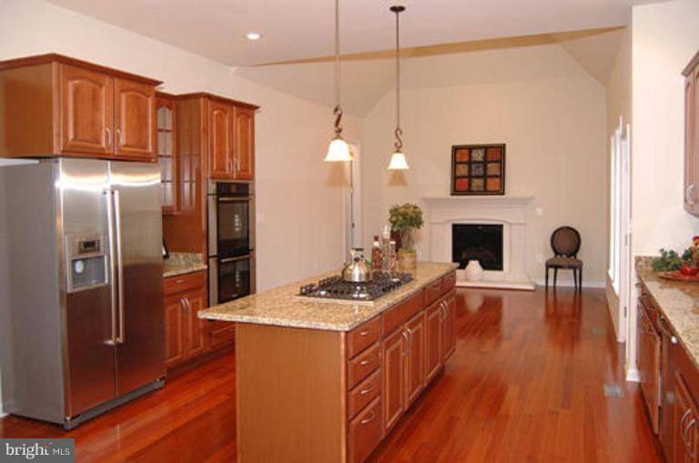 3517 West Ox Road Fairfax, VA 22033 - Photo 9 of 30 Kitchen