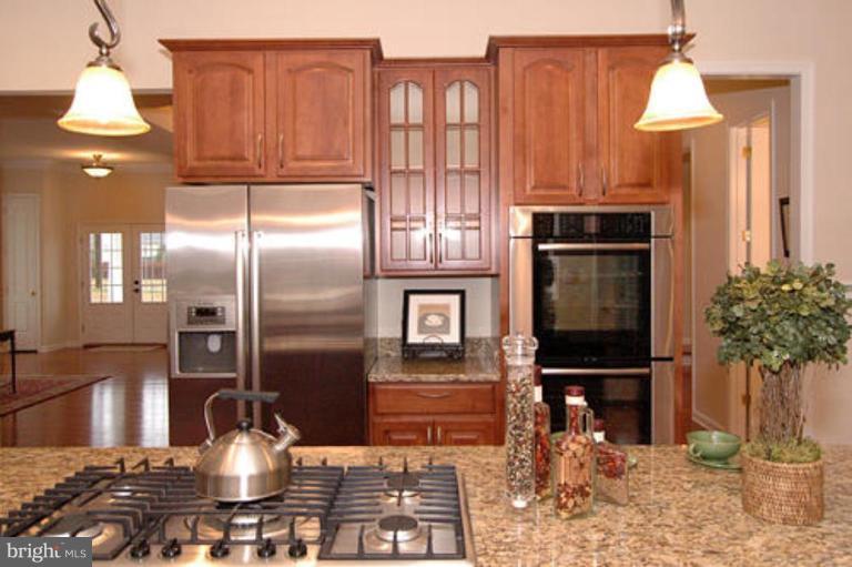 3517 West Ox Road Fairfax, VA 22033 - Photo 10 of 30 Kitchen #2