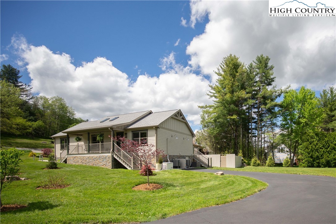 667 Ransom Street Blowing Rock, NC 28605 - Photo 28 of 35 Gallery Image 28