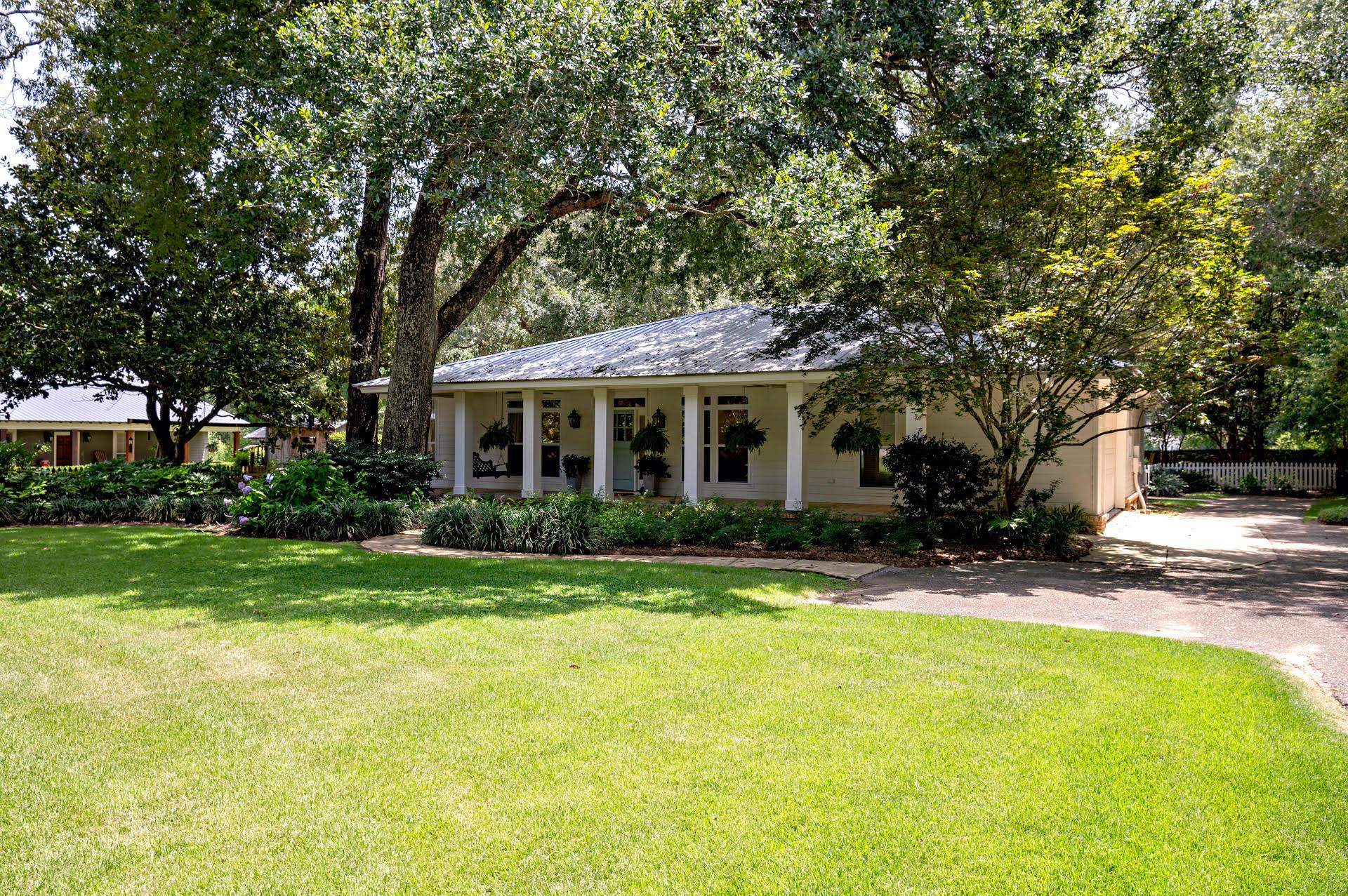7190 Graham Street Fairhope, AL 36532 - Photo 1 of 51 Front Of Structure