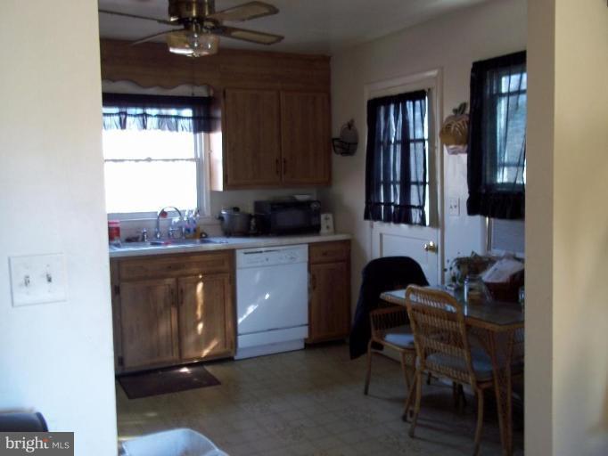 6500 Davis Road Mount Airy, MD 21771 - Photo 22 of 27 Kitchen #3