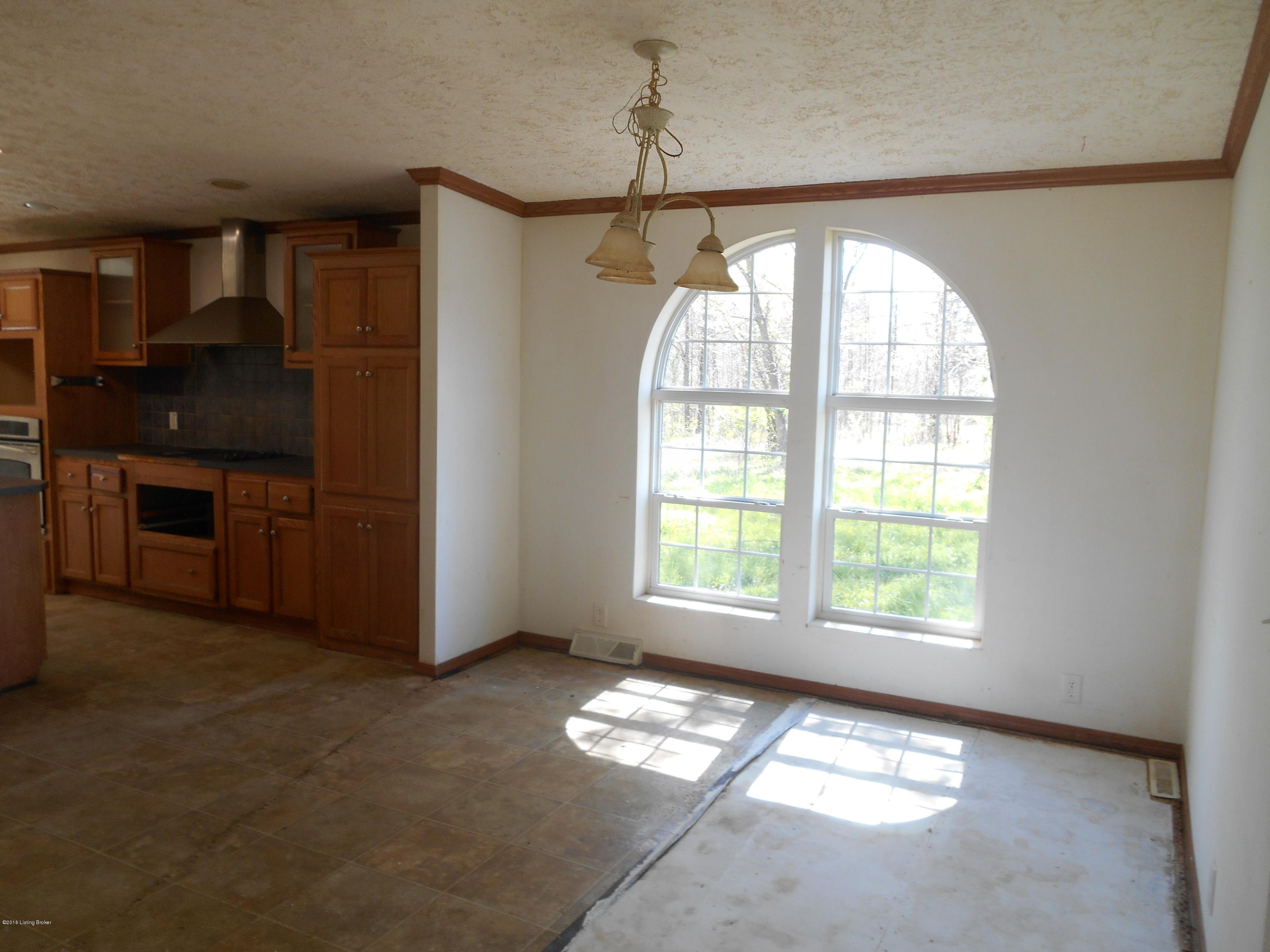 295 Rustic Lane Shepherdsville, KY 40165 - Photo 27 of 32 DSCN2169