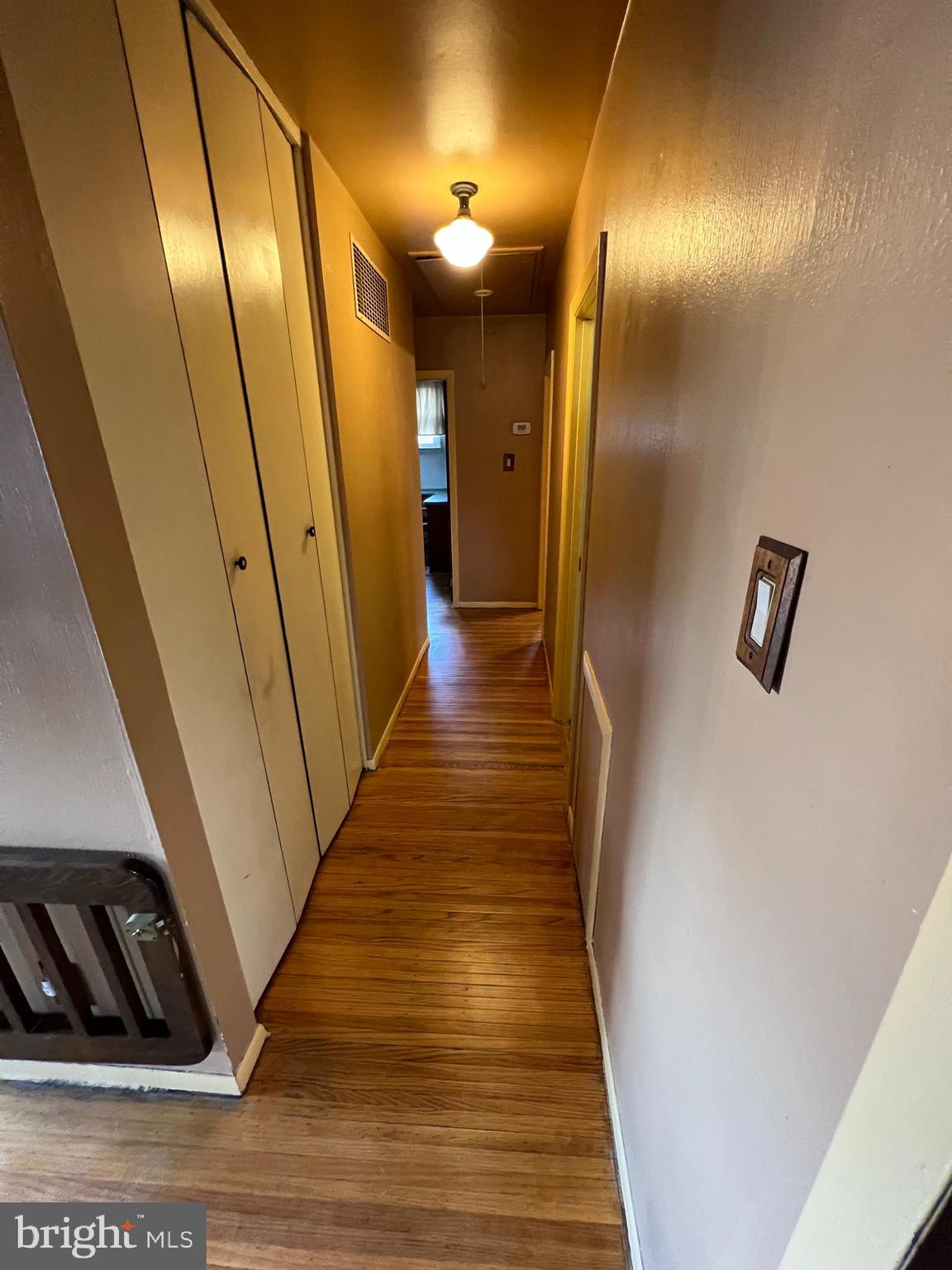 30 North Maple Avenue Marlton, NJ 08053 - Photo 11 of 33 Storage/Hall