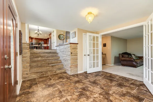 $499,900 | 504 West Highway 332 West, Lake Jackson, TX 77566