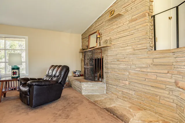 $499,900 | 504 West Highway 332 West, Lake Jackson, TX 77566