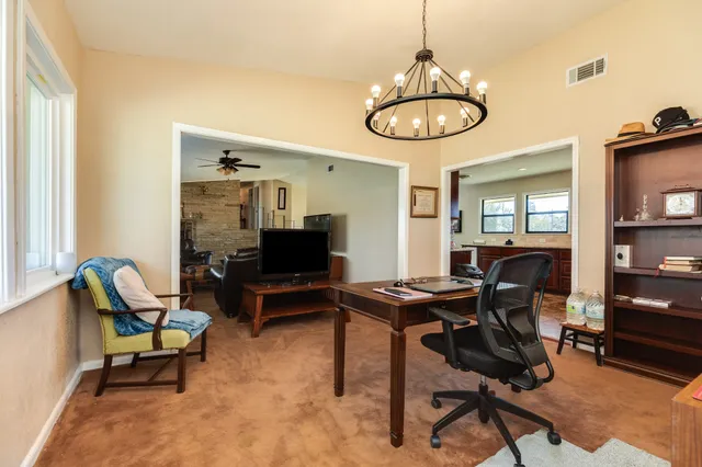 $499,900 | 504 West Highway 332 West, Lake Jackson, TX 77566