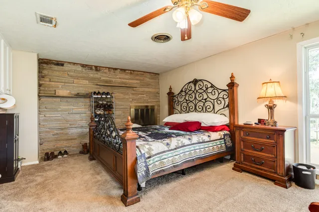 $499,900 | 504 West Highway 332 West, Lake Jackson, TX 77566