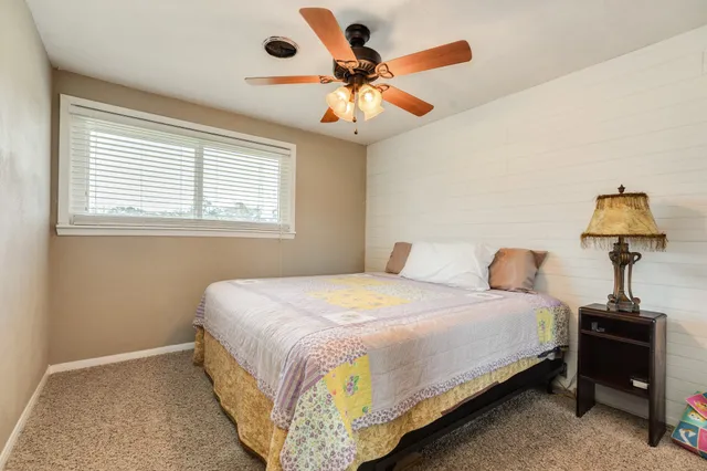 $499,900 | 504 West Highway 332 West, Lake Jackson, TX 77566