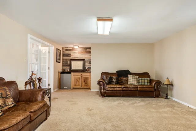 $499,900 | 504 West Highway 332 West, Lake Jackson, TX 77566