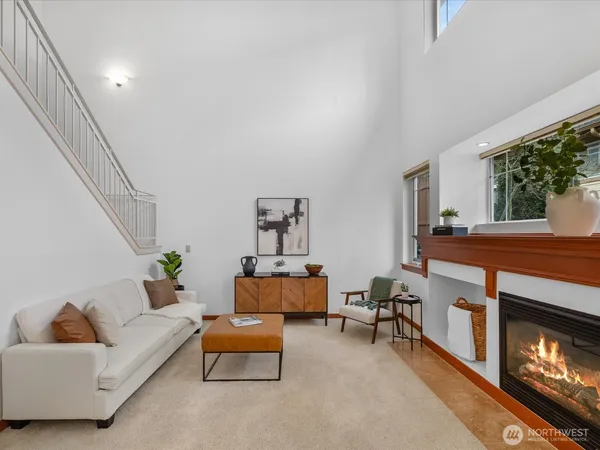 $610,000 | 18410 36th Avenue West, Unit C, Lynnwood, WA 98037