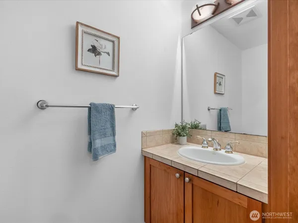 $610,000 | 18410 36th Avenue West, Unit C, Lynnwood, WA 98037