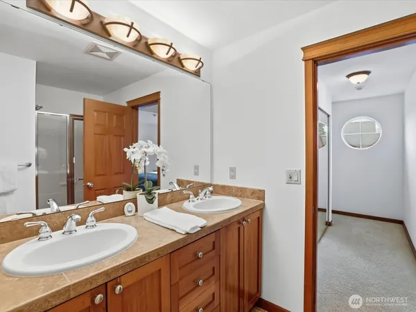 $610,000 | 18410 36th Avenue West, Unit C, Lynnwood, WA 98037
