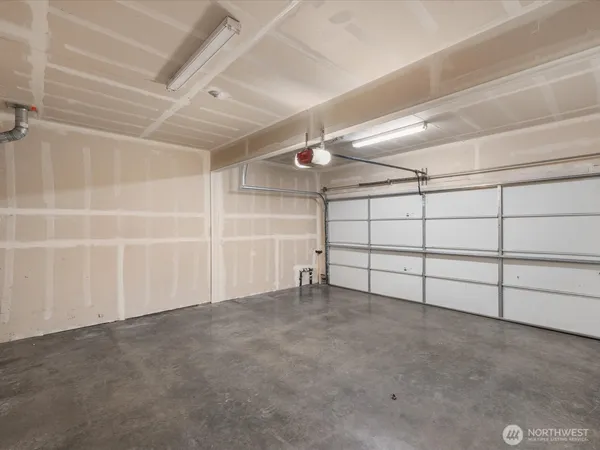 $610,000 | 18410 36th Avenue West, Unit C, Lynnwood, WA 98037