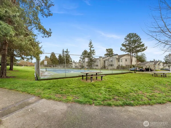 $610,000 | 18410 36th Avenue West, Unit C, Lynnwood, WA 98037